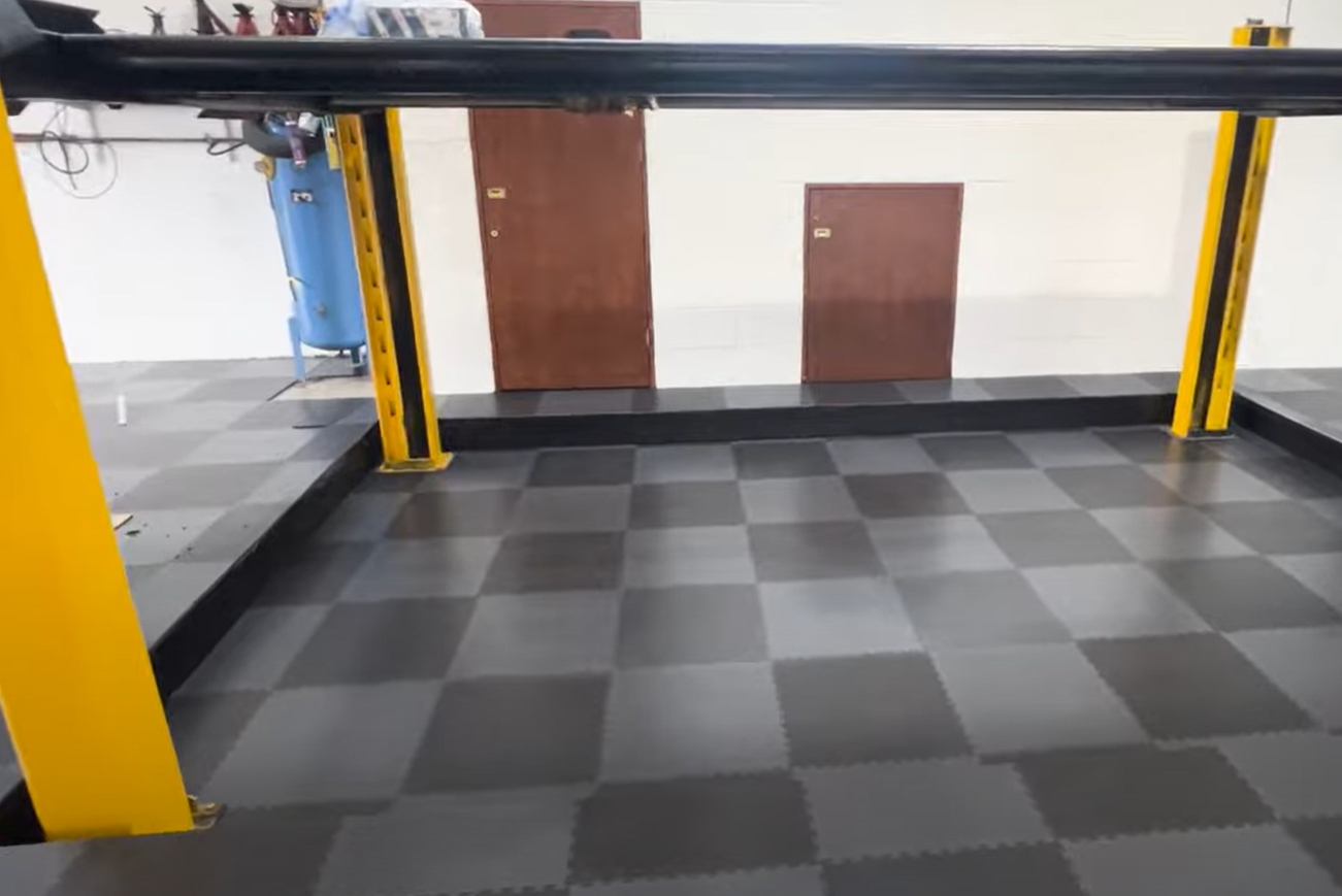 Podłoga Modułowa PVC Płytki Puzzle 50x50 Garaż Posadzka Warsztat Magazyn - obrazek 9